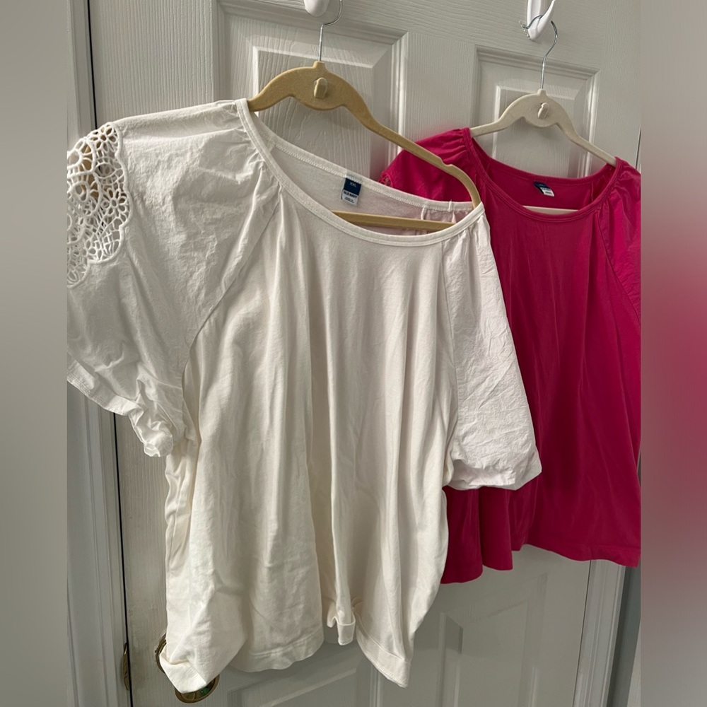 Old Navy EveryWear cutwork top set of two white and pink XXL